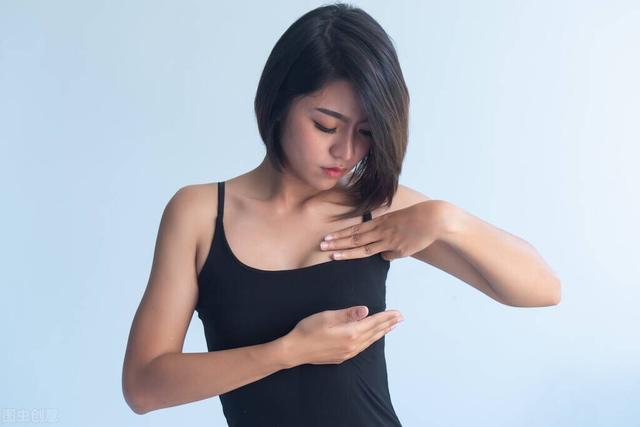 乳腺癌是怎么引起的，原因是什么（乳腺癌是怎么引起的）