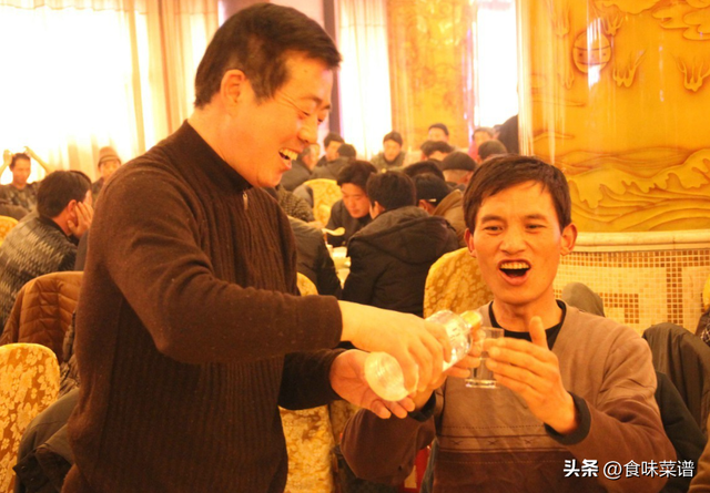 男人人品差的表现，男人人品有问题的表现（男人一旦有这“3个表现”）