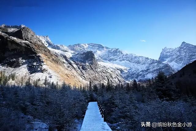 四川有哪些景点，四川旅游必去十大景点推荐（四川最美的二十个景区有哪些）