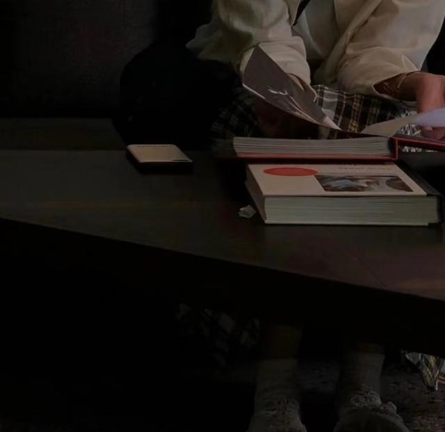 高级情绪化文案，高质量情绪化文案（有点emo的高级情绪化伤感文案.）