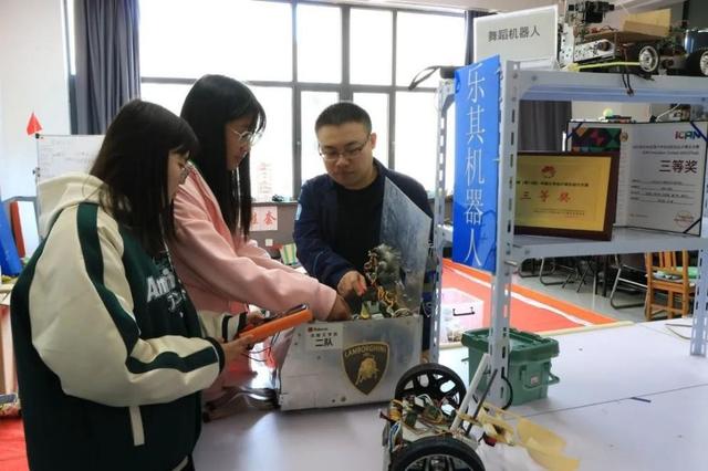 辽宁经济职业学院，辽宁经济职业技术学院最新排名（联手华为共建学院）