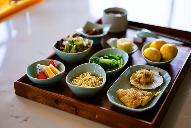 喝醋有什么好处，喝醋有什么好处什么时候喝最好（坚持喝醋软化血管）