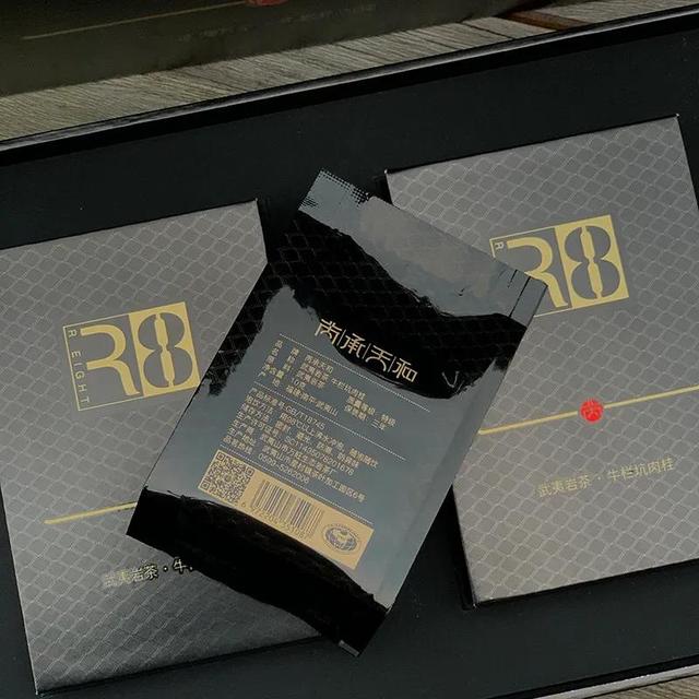 牛栏坑肉桂特点，岩茶天花板——R8牛栏坑肉桂