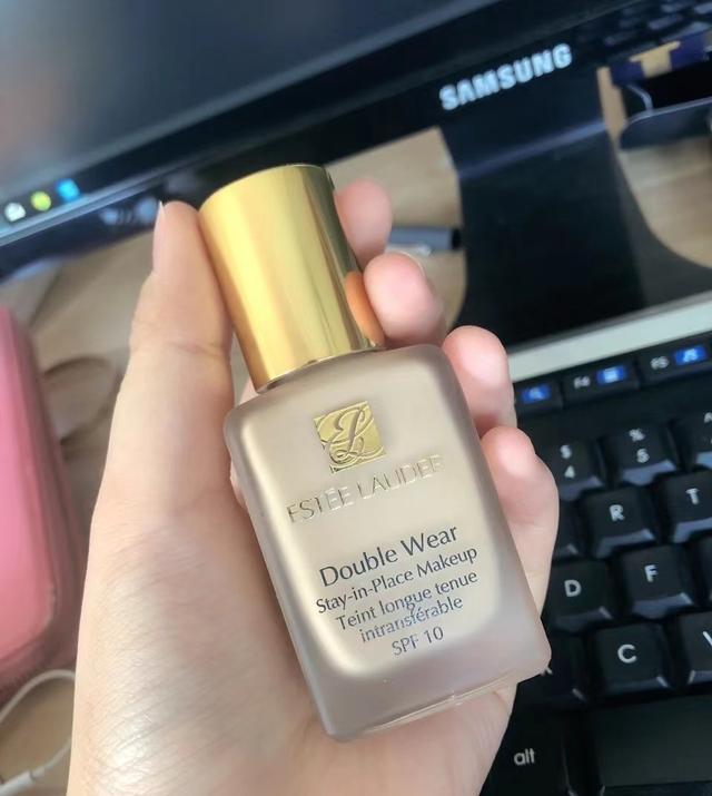 粉底液排行榜前十名的牌子，什么大牌粉底液好用（值得回购的四款大牌粉底液）