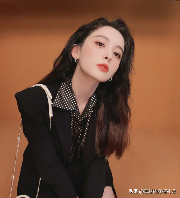 减龄直发发型，你适合“直发”还是“卷发”