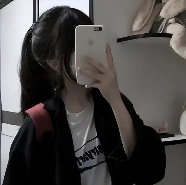 黑白风微信头像，黑白系微信头像（微信头像 ， 黑白伤感头像）