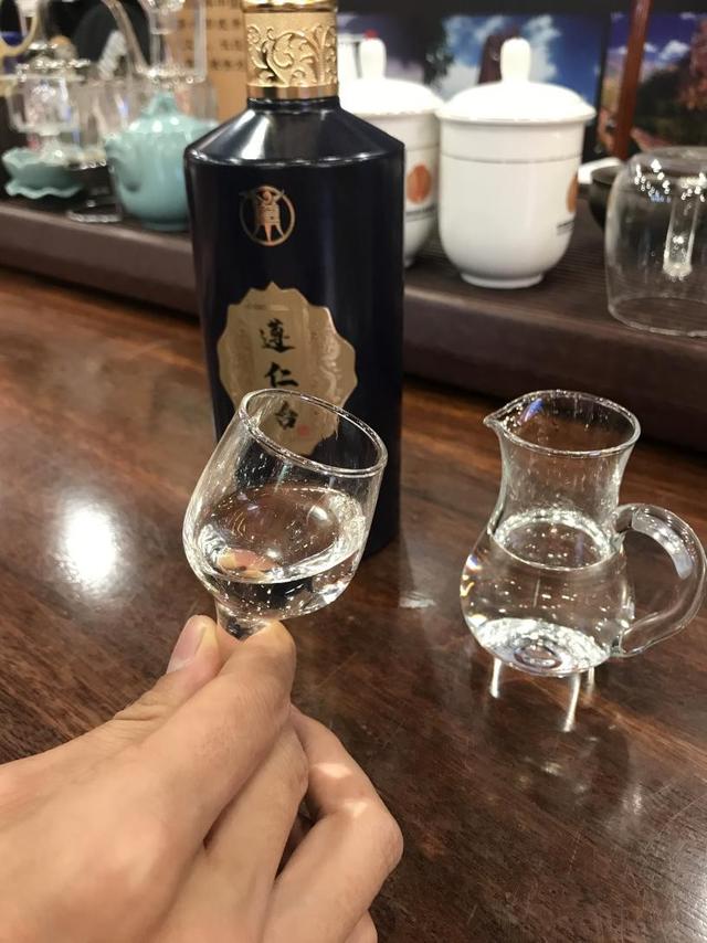 干啤酒和啤酒有什么区别，扎啤和鲜啤有什么区别（但要牢记2喝3不喝）