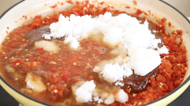 熬辣椒酱的做法大全家常做法，熬辣椒酱的做法及配方（吃来吃去还是这个做法的好吃）