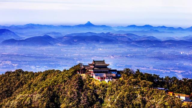天蒙山简单介绍，天蒙山多高（天蒙山中的冬日美景）