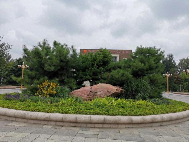 秋天的第二工人文化宫美景游览，休闲旅游圣地
