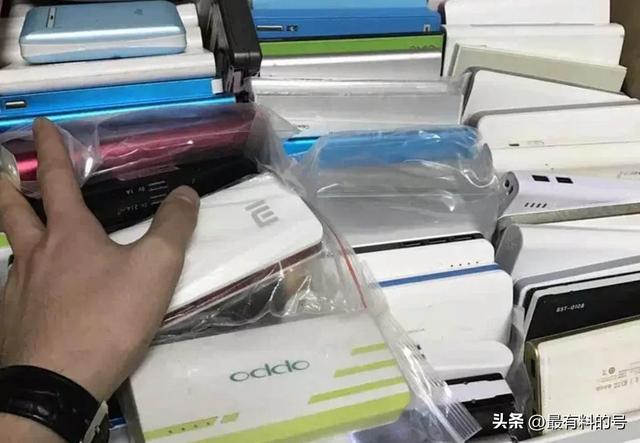 质量排名第一的充电宝，质量最好最耐用的充电宝品牌（八款热销充电宝/移动电源横向对比）