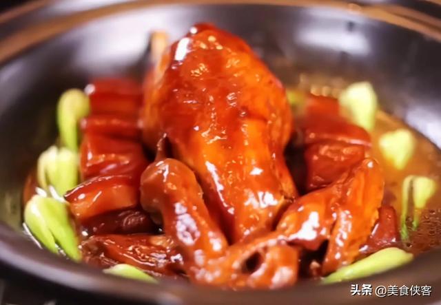 清远鸡怎么做好吃，清远麻鸡怎么做好吃（东坡鸡详细比例做法）