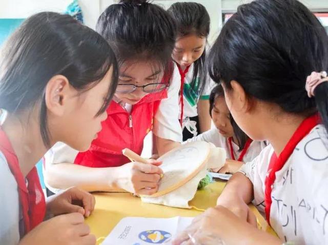 lol苏小妍，英雄联盟小妍（打造美育流动课堂——纤维艺术课程成果展）