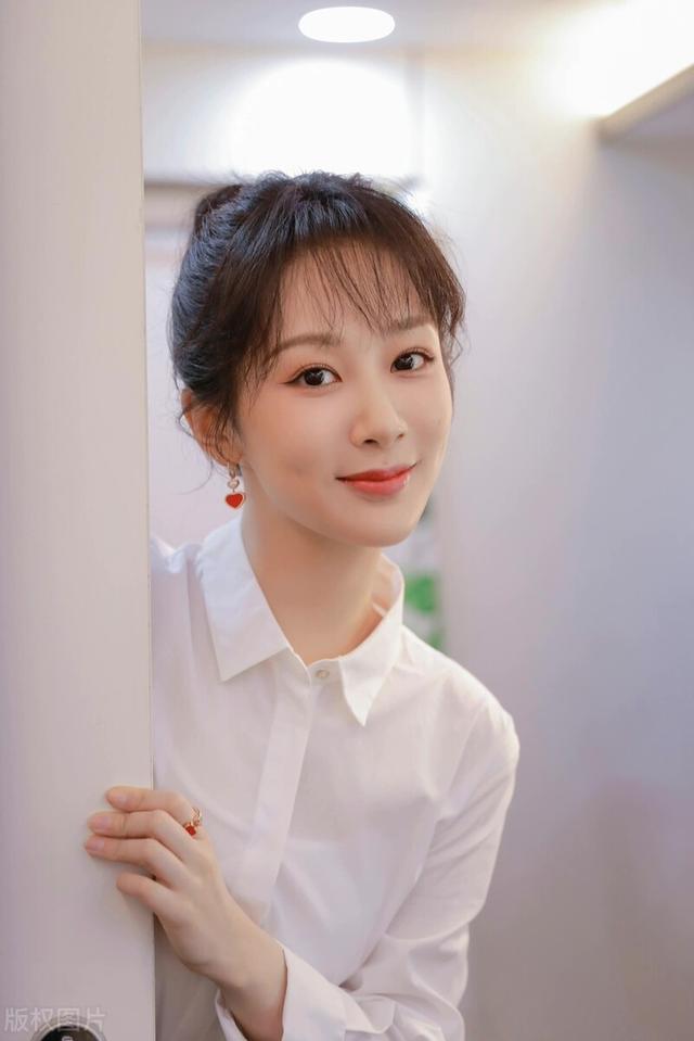 演员杨紫写真，杨紫，余生请多指教写真集分享