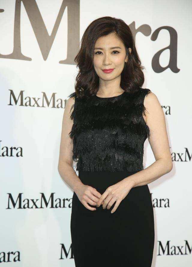 年纪小却有气场的女生，年纪轻轻气场就很强（只服这5位中年女星）