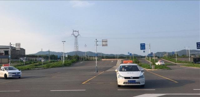 科目三一般要练多久，科三要练多久才可以（科目三为什么很多人只练2到3天就可以去考试了）