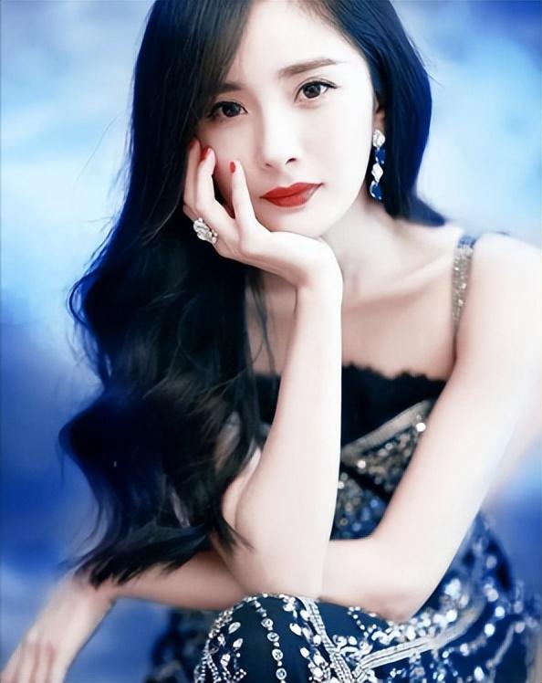 杨幂 绯闻女孩，她跟这些男明星都有过暧昧行为（\