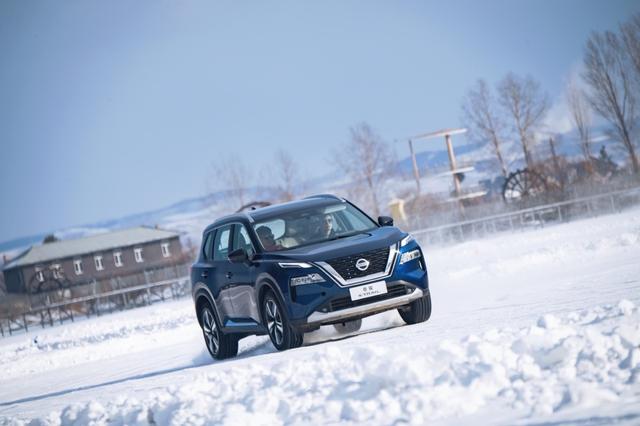 奇骏雪地用什么模式，奇峻雪地模式（享冰雪——东风日产SUV家族冰雪体验营开启）