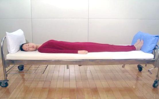 全麻手术后多久清醒，全麻手术后为什么要平躺6小时（身体会经历哪些变化）