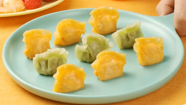 宝宝一天的食谱有什么，婴幼儿一天的食谱（9类热门宝宝食品测评）