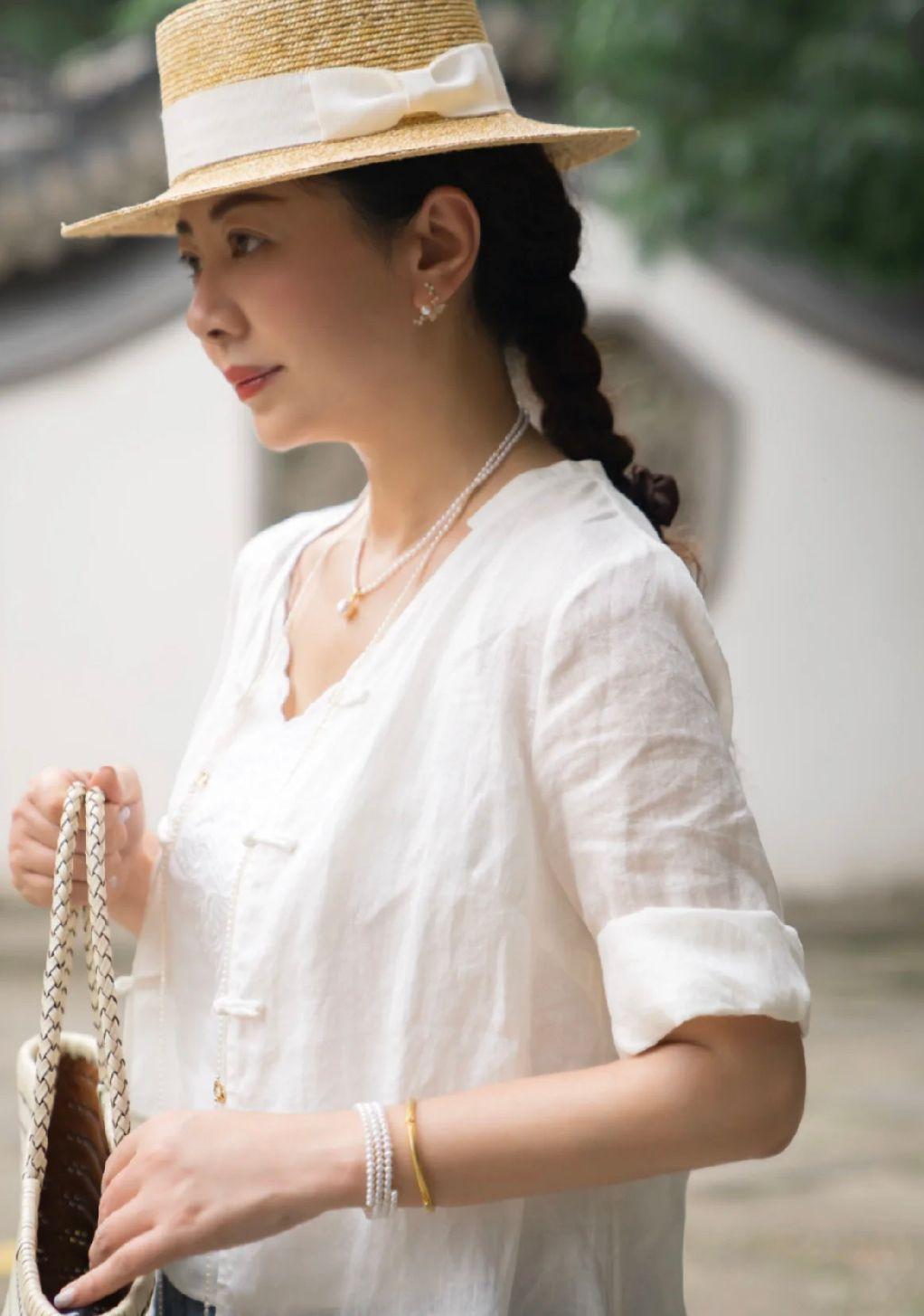 女人戴戒指的正确方法，女生戴戒指的正确方法（戴首饰要记住“4戴4不戴”）