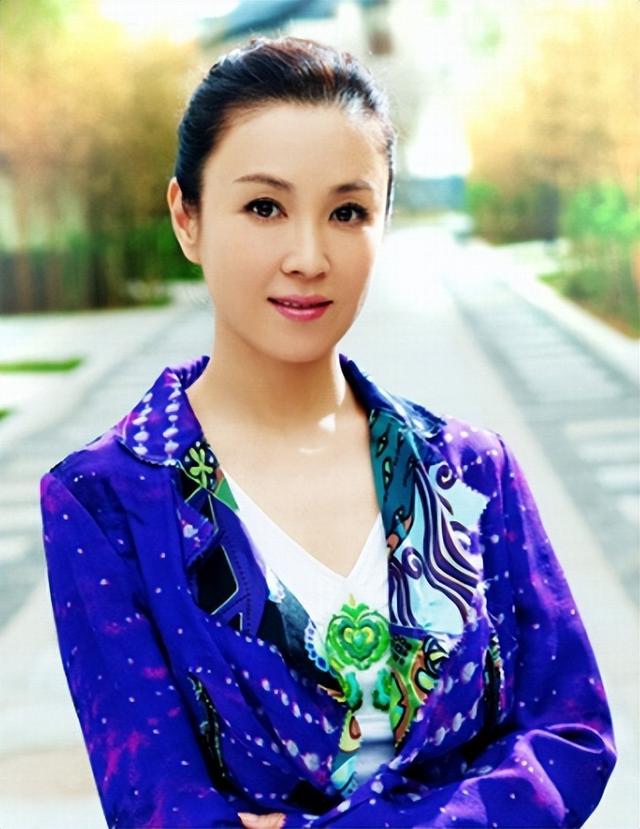 傅艺伟个人资料，封神榜中傅艺伟个人资料（傅艺伟离婚23年）