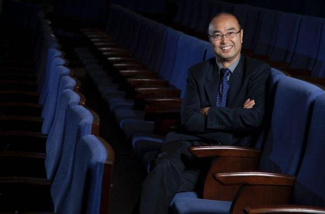 董事长、总裁、ceo哪个最大 董事长职位最大，董事长、总裁、ceo哪个最大（十大东山再起的顶级企业家）