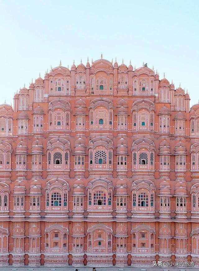 印度有名的现代建筑，能象征印度建筑的特色
