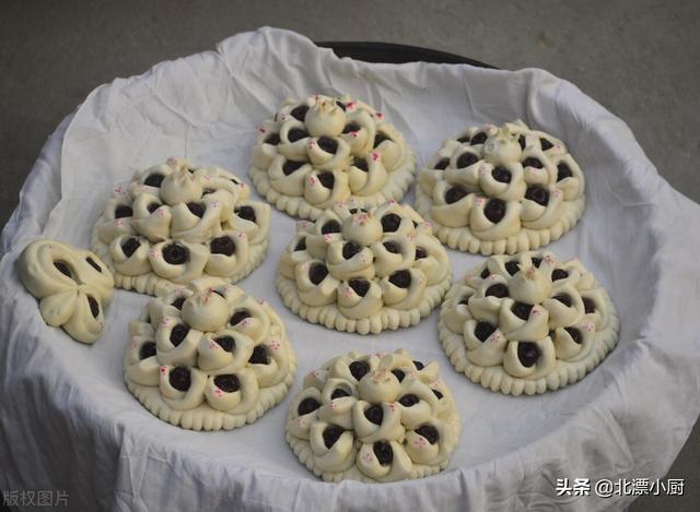 小年吃什么，腊月二十三或二十四小年吃什么（吃8样传统美食）