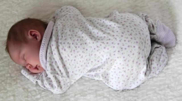 喜欢趴着睡觉的女人是什么原因，为什么喜欢趴着睡觉（如果你明白背后的原因）