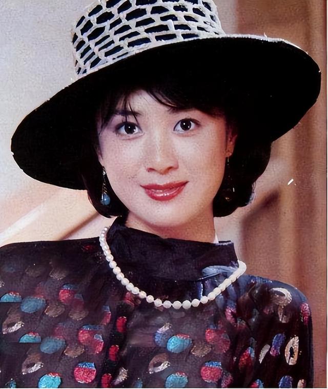 最美妲己傅艺伟为何自甘堕落，从“最美妲己”到“阶下囚”