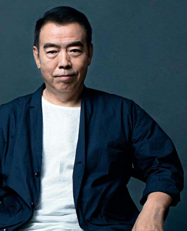 陈雨昂是陈红亲生的吗，陈红儿子陈雨昂（他为何转身就娶小16岁的陈红）