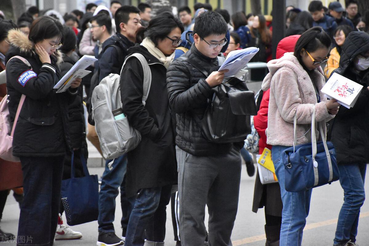 哪些学校可以考研（22考研院校整体考研难度排行榜）