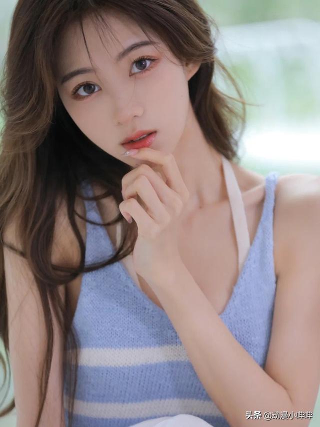 今日系列动漫女头 樱岛麻衣，微信头像，今日系列动漫女头 樱岛麻衣（这审美在二次元早被玩腻了）