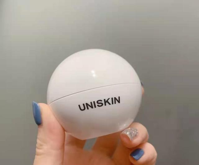 比较好的保湿眼霜排行榜 保湿眼霜哪个牌子好用，比较好的保湿眼霜排行榜（这4款公认好用的眼霜）