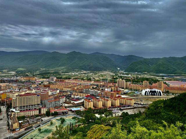 七八月份去哪里旅游比较好，七八月适合带孩子去哪里旅游（8月的旅行清单来了）