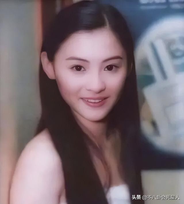 看不起人的图片，鄙视你图片（明星的早期照片）