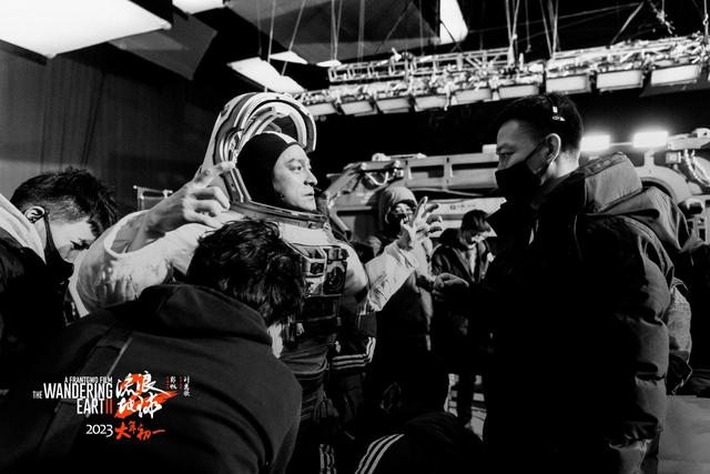 流浪地球演员表，流浪地球2演员表（2》主创首次集体亮相）