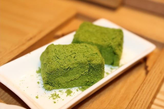 抹茶是什么，抹茶粉的功效与禁忌（到底是什么东西做的）