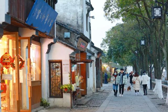 苏州旅游景点大全，苏州好玩的旅游景点（江南古镇、特色街区、绚丽之夜都在这）