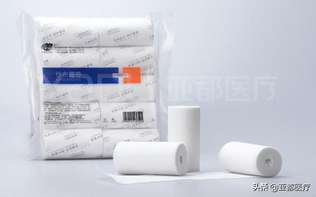 纱布和伤口粘在一起怎么办，割完包茎纱布和伤口粘在一起怎么办（医用纱布绷带的包扎方法有哪些）