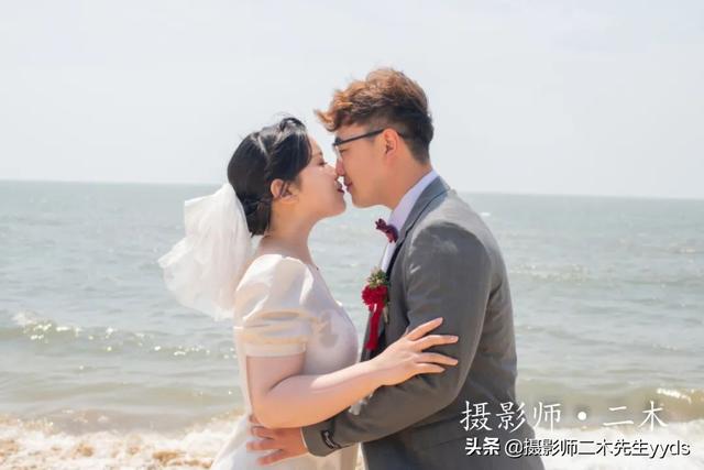 大雾四起 我在无人处爱你 云雾散尽 我爱你人尽皆知，大霆（随着秋天大雾的散尽）