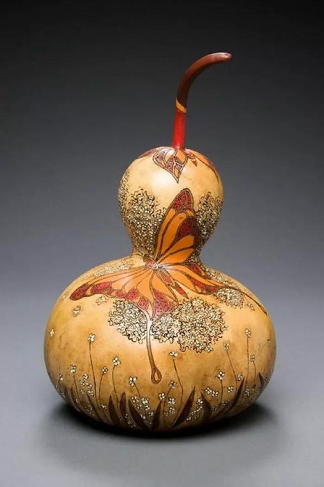 葫芦雕刻图案大全，如何雕刻简单葫芦工艺品（图片分享请欣赏艺术家在葫芦上雕刻的艺术品）