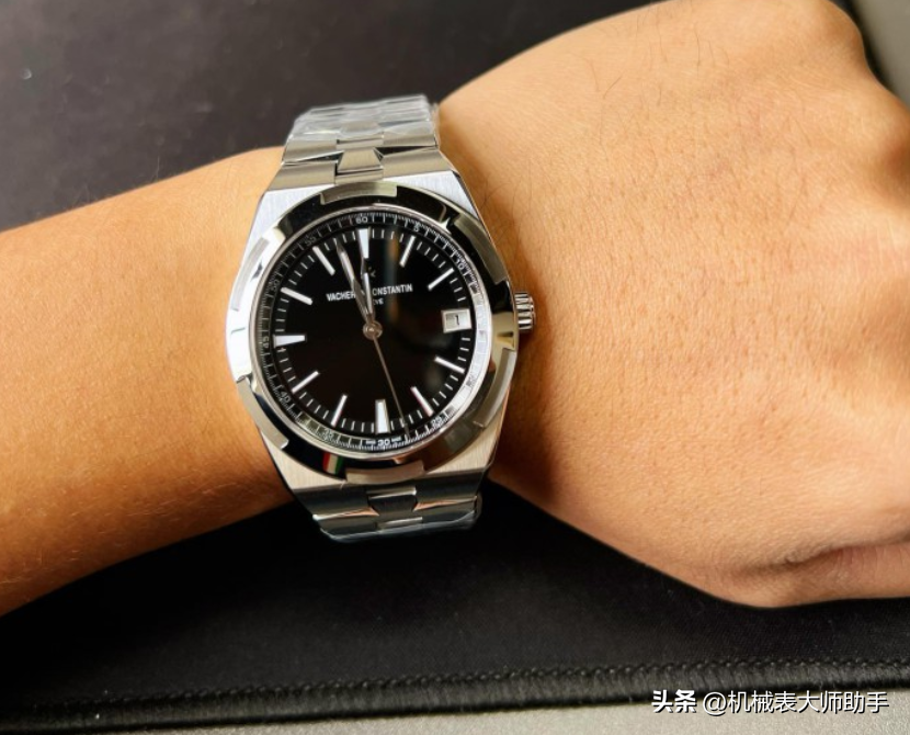 手表带哪只手更合适，手表带哪只手更合适女生（2022年最新的手表排名榜单）