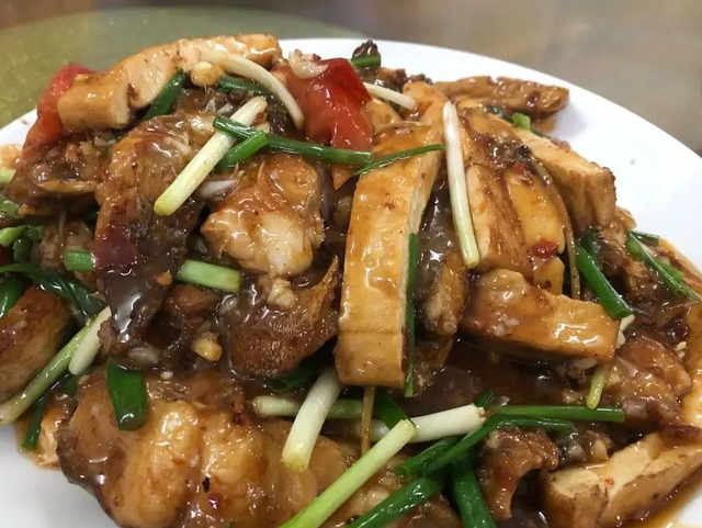 广西啤酒鱼做法，广西啤酒鱼最正宗的做法视频（去广西必点的6道桂菜）