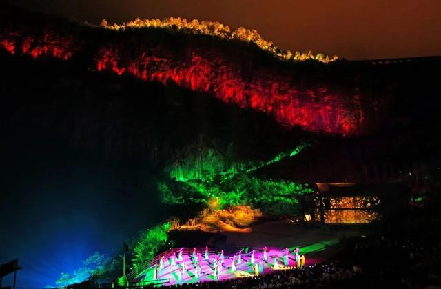 重庆到武隆一日游，武隆攻略一日游（观世界自然遗产——武隆篇）