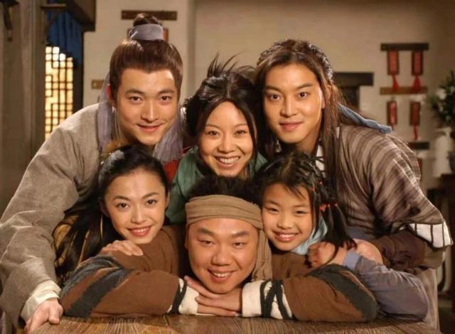 凌潇肃演过的电视剧，凌潇肃还饰演过哪些电视剧（唐一菲扮演了什么样的角色）