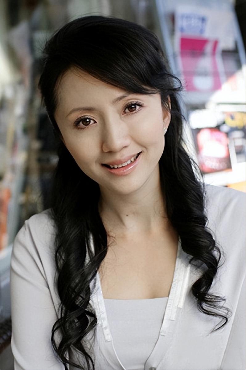 桂林籍美女演员陆玲:戏红人不红,"形象百变"婚姻成谜