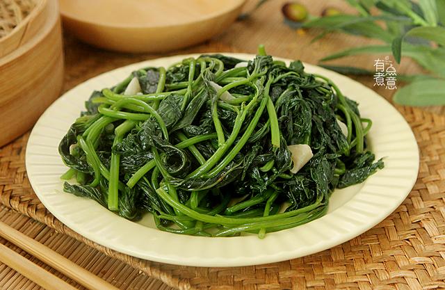 鸡肚是鸡的什么部位，鸡肚是什么部位（准备好8道“意头”菜）