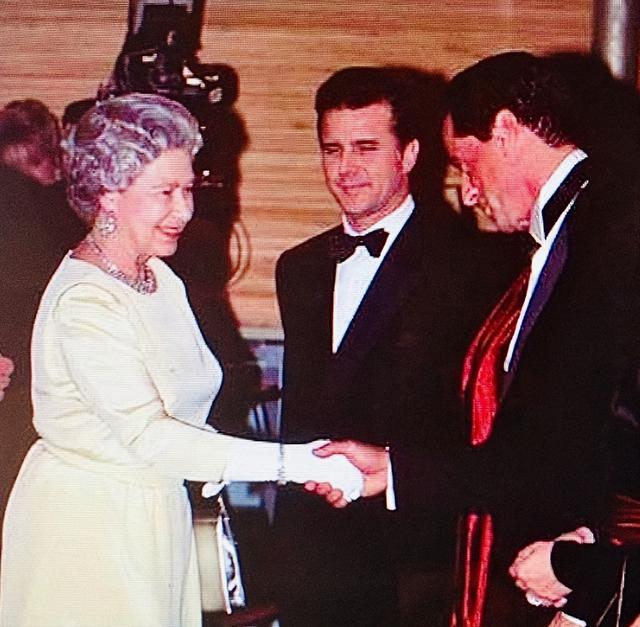 张国荣，张国荣为什么结束自己的生命（史泰龙等众星发声悼念图片）